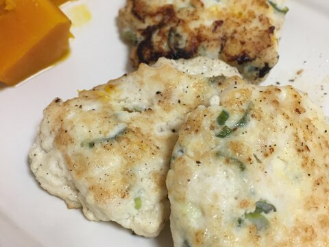手づかみ食べ 離乳食中期 豆腐と鳥挽肉ハンバーグ レシピ 作り方 By こばやしあおい 楽天レシピ 手づかみ食べ 離乳食中期 豆腐と鳥挽肉ハンバーグ レシピ 作り方 By こばやしあおい 楽天レシピ